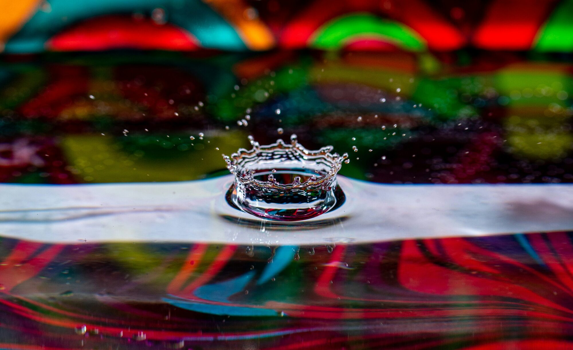 Crown shape forms out of the water splash.